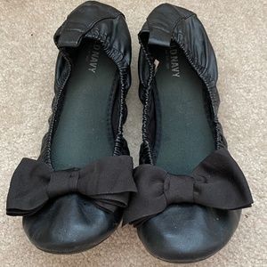 WOMAN’s Old Navy Ballet Flats SIZE 9